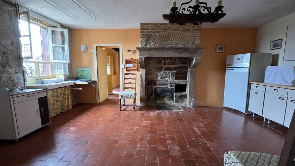 Maison de campagne sur 2 727 m² de terrain avec vue dégagée - photo 6