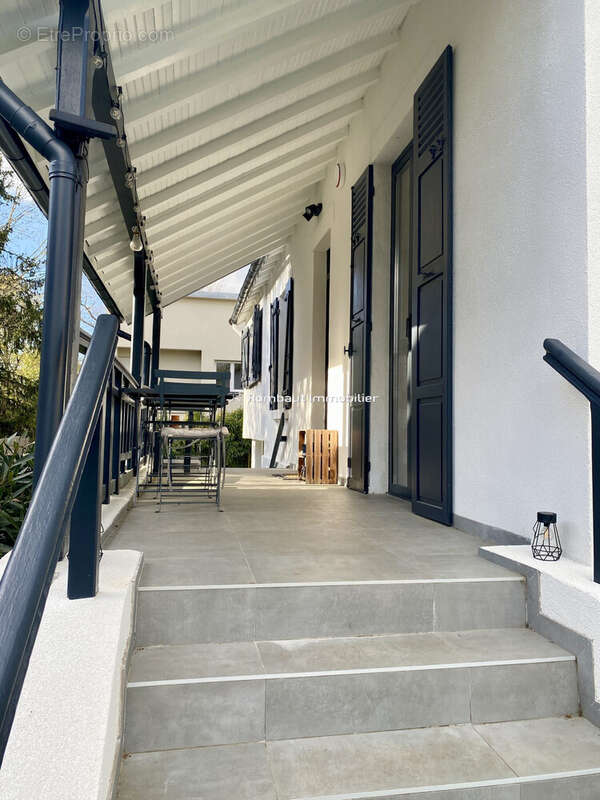 Maison à LA CELLE-SAINT-CLOUD