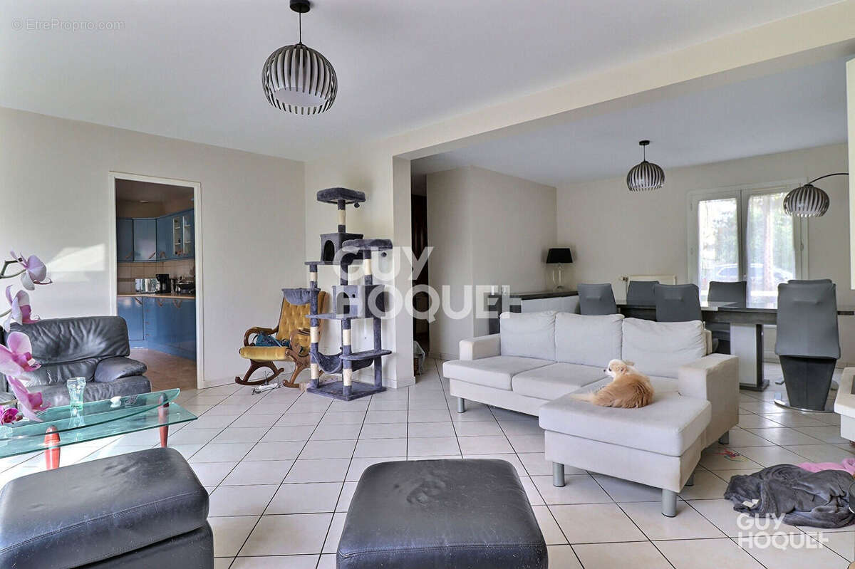 Maison à LE PLESSIS-PATE