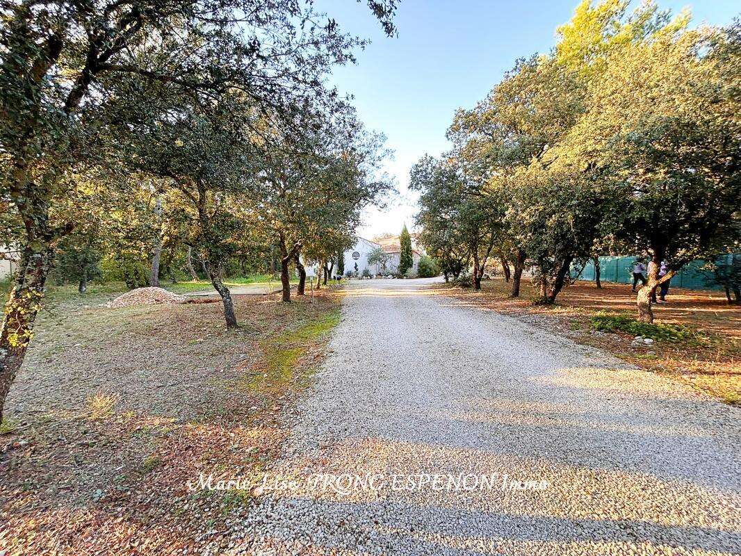 Maison à PERNES-LES-FONTAINES
