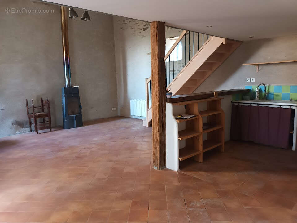 Maison à VILLARDONNEL