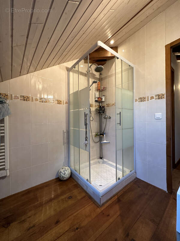 Maison à SAINT-ETIENNE-DE-CUINES