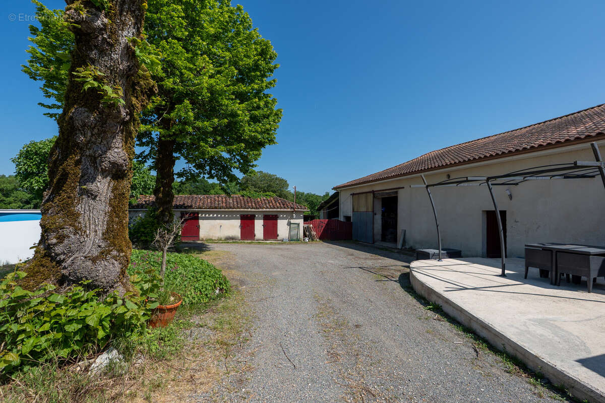 Maison à COULOUNIEIX-CHAMIERS