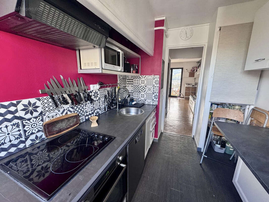 Appartement à MARSEILLE-9E