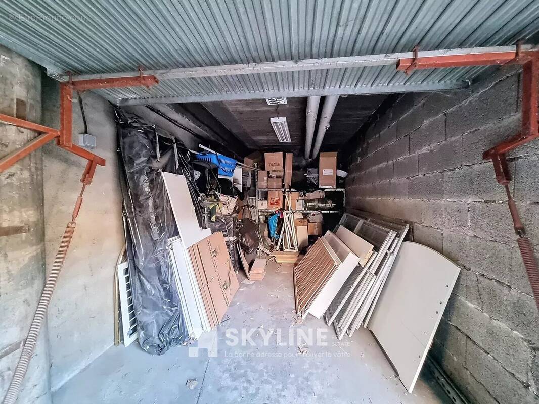 Parking à MARSEILLE-15E