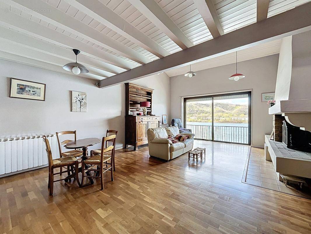 Appartement à SAINT-VALLIER