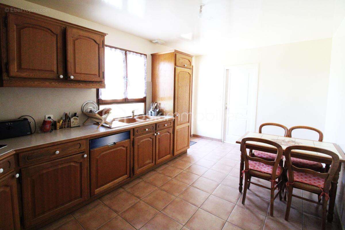 Maison à CHEVRY-EN-SEREINE