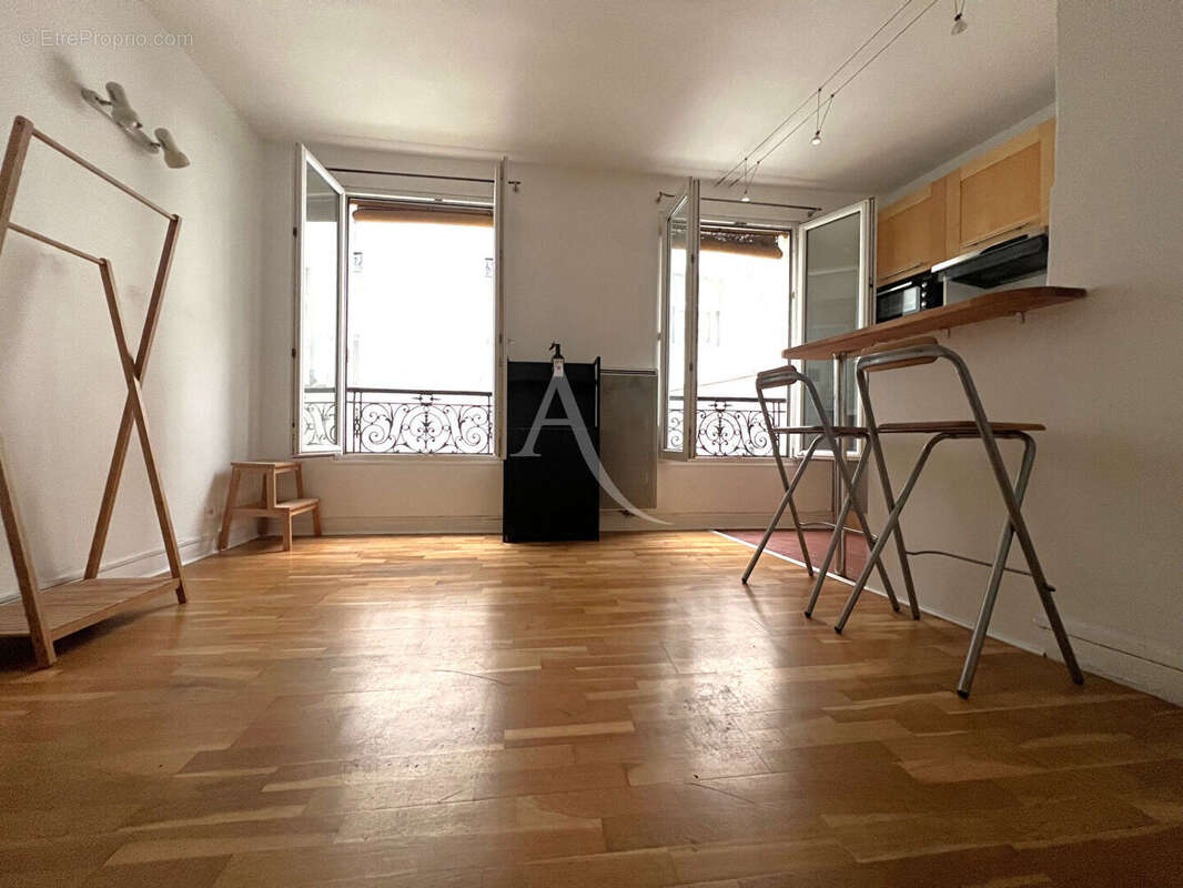 Appartement à PARIS-11E