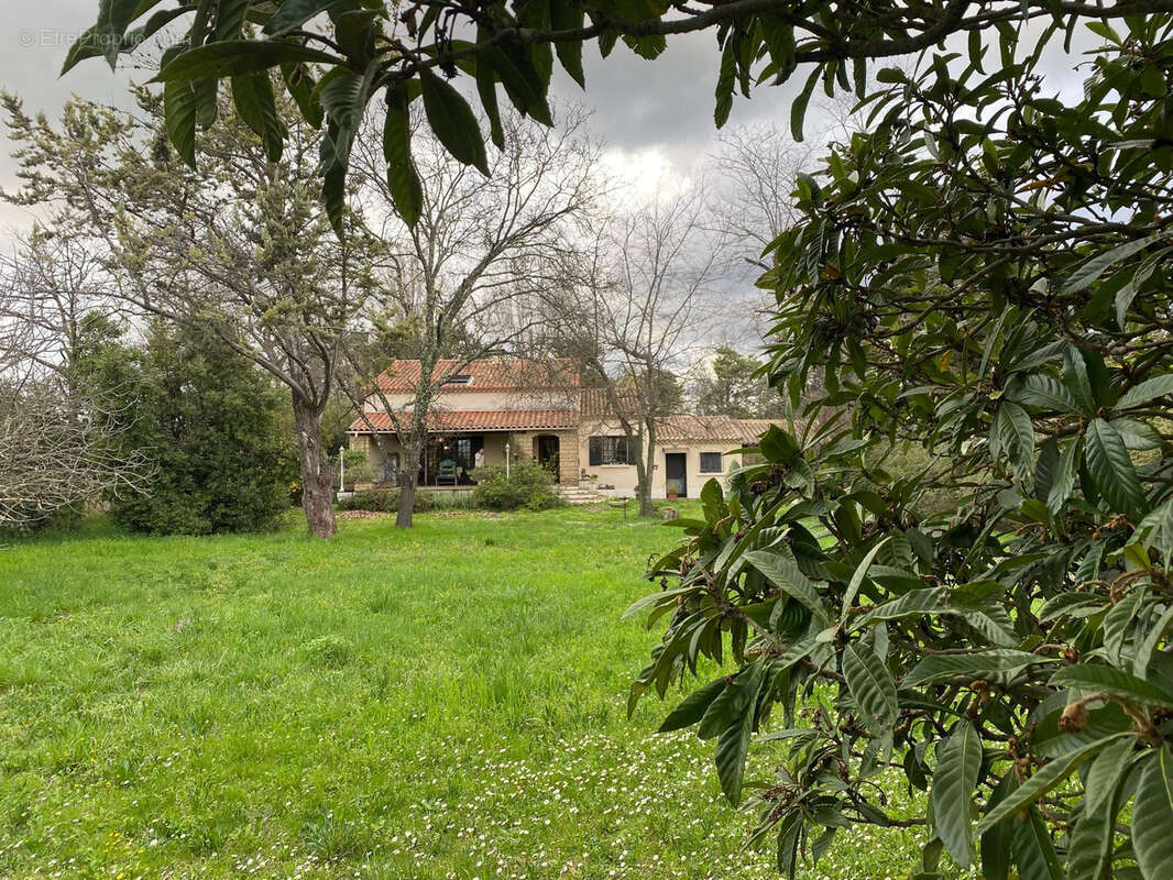 Maison à SAINT-QUENTIN-LA-POTERIE