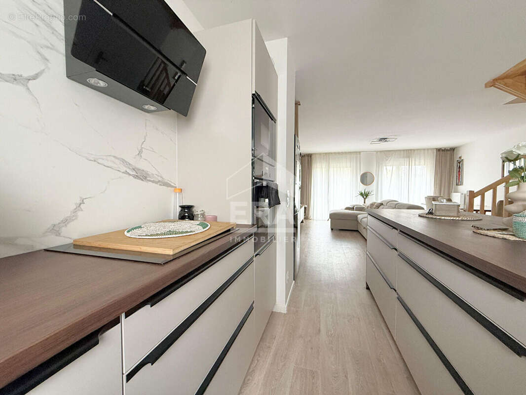 Maison à PONTAULT-COMBAULT