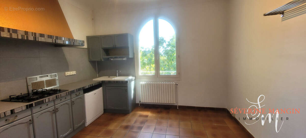 Maison 187 m² à Romans-Sur-Isere  - photo 6