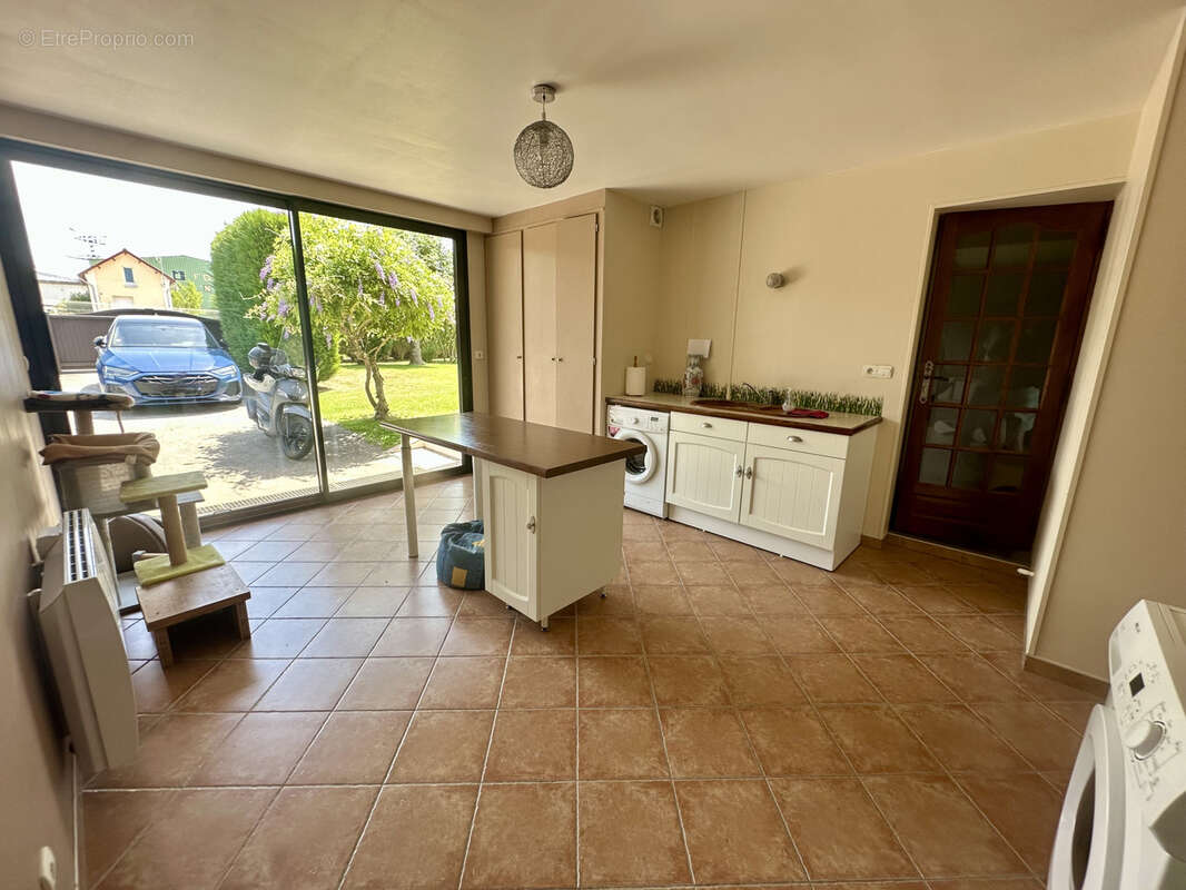 Belle maison familiale de 185 m2   Un véritable havre de paix en bord de rivière - photo 6