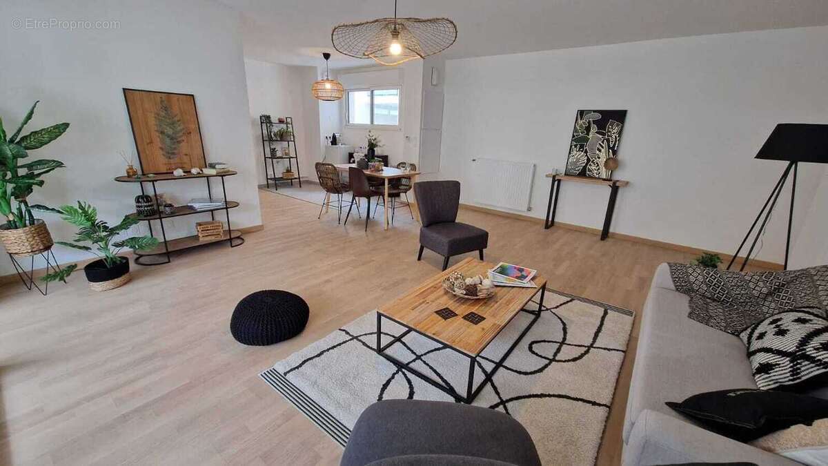 Appartement T4 + Terrasse - Quartier Saint Cyprien - photo 4