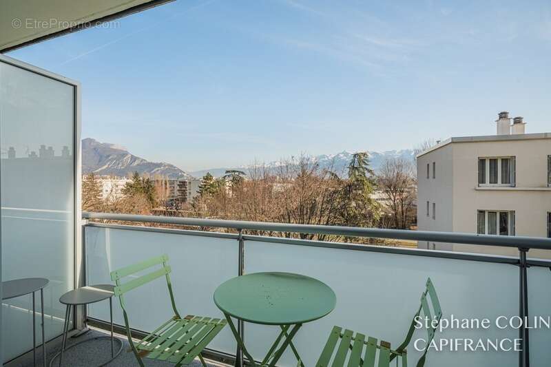 Appartement à SEYSSINET-PARISET