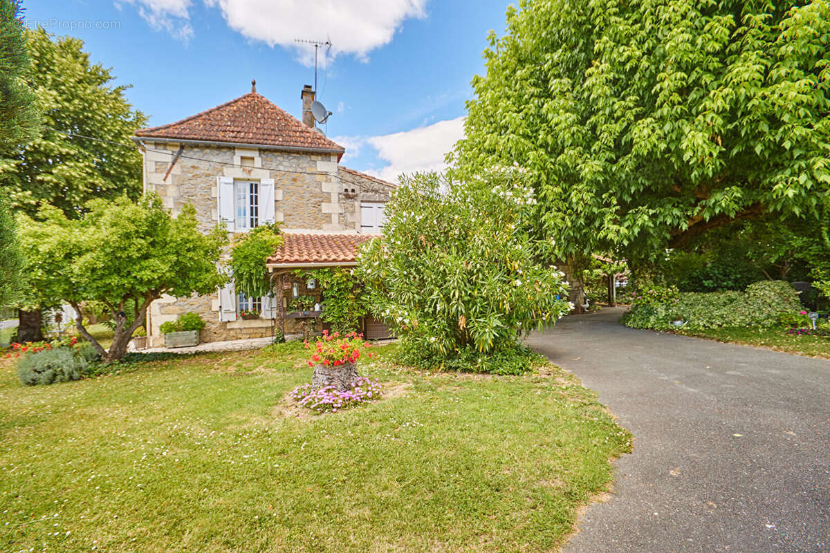 Maison de Maître Proche de Pellegrue - photo 2
