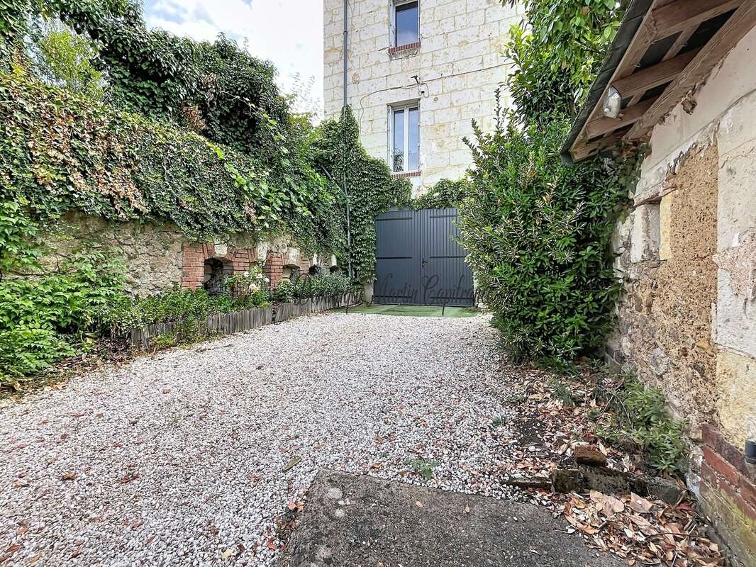 Poncé-sur-le-loir (72)-maison a vendre– 4 chambres, espace indépendant, garage et dépendance – prête à vivre - photo 25