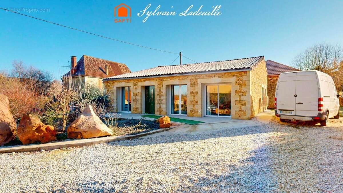 Maison 105 m² à Saint-Laurent-La-Vallee  - photo 4