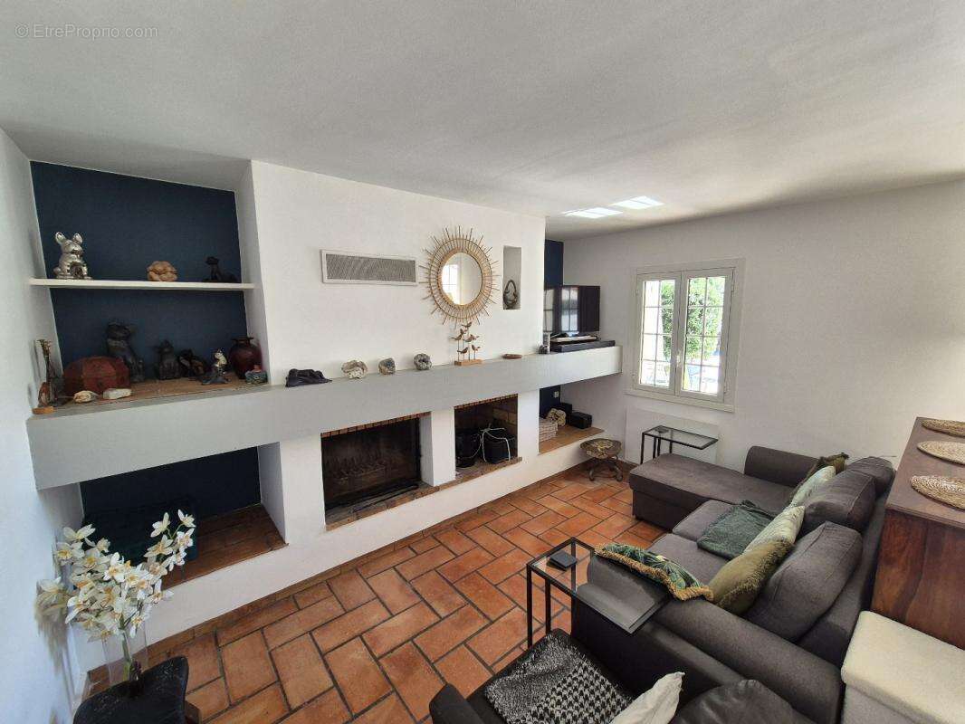 Maison à SAINT-CYPRIEN