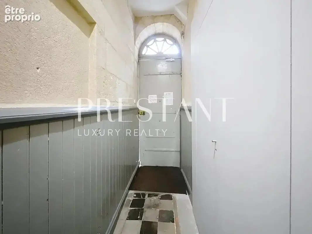 EXCLUSIVITE - Investissement exceptionnel 9 % de rentabilité brute au pied de la Grosse Cloche. - photo 14