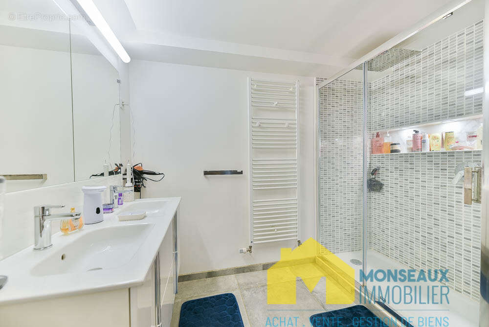 Maison à VIRY-CHATILLON