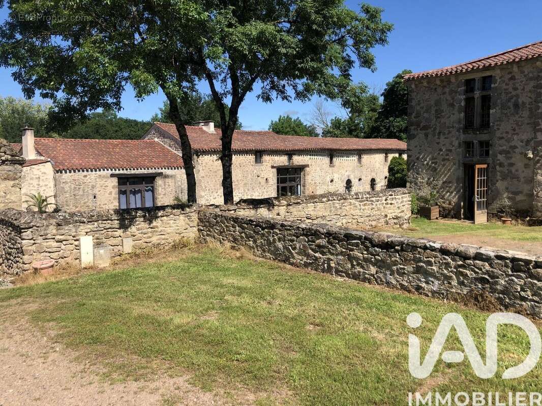 Photo 3 - Maison à NESMY