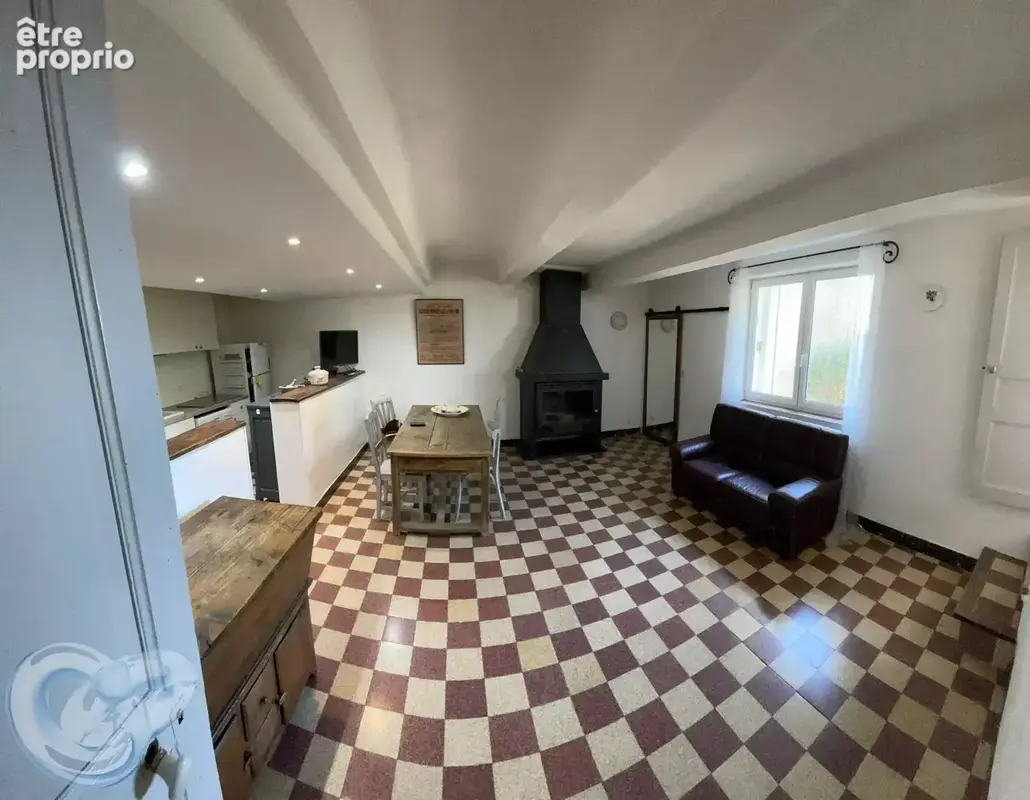 A VENDRE - Charmante maison de village en viager - à ST CHRISTOL (84) - photo 5