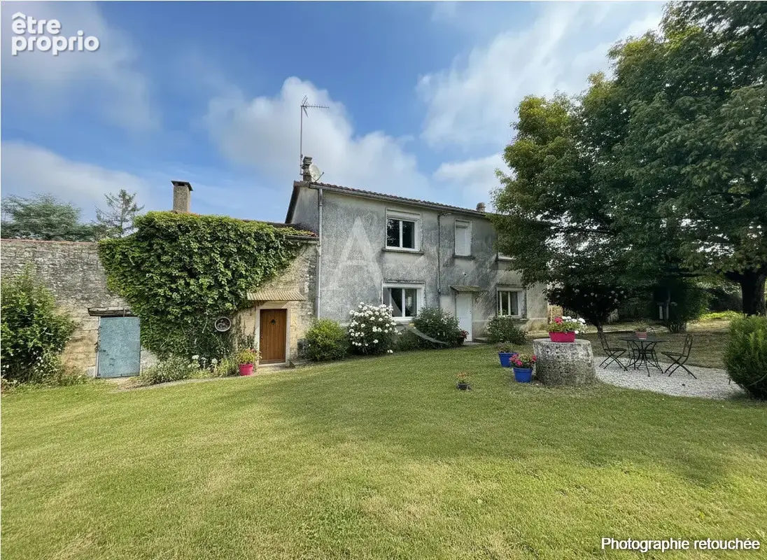 Maison à FONTENAY-LE-COMTE