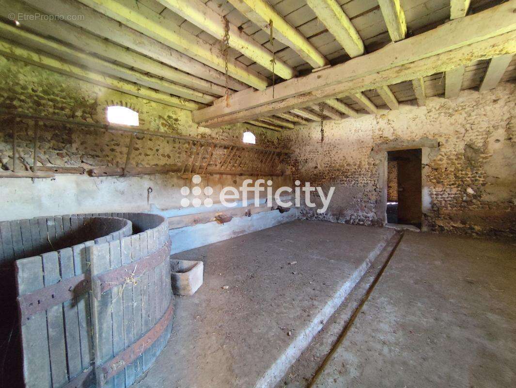 Maison à SAINT-MAURICE-LES-CHARENCEY