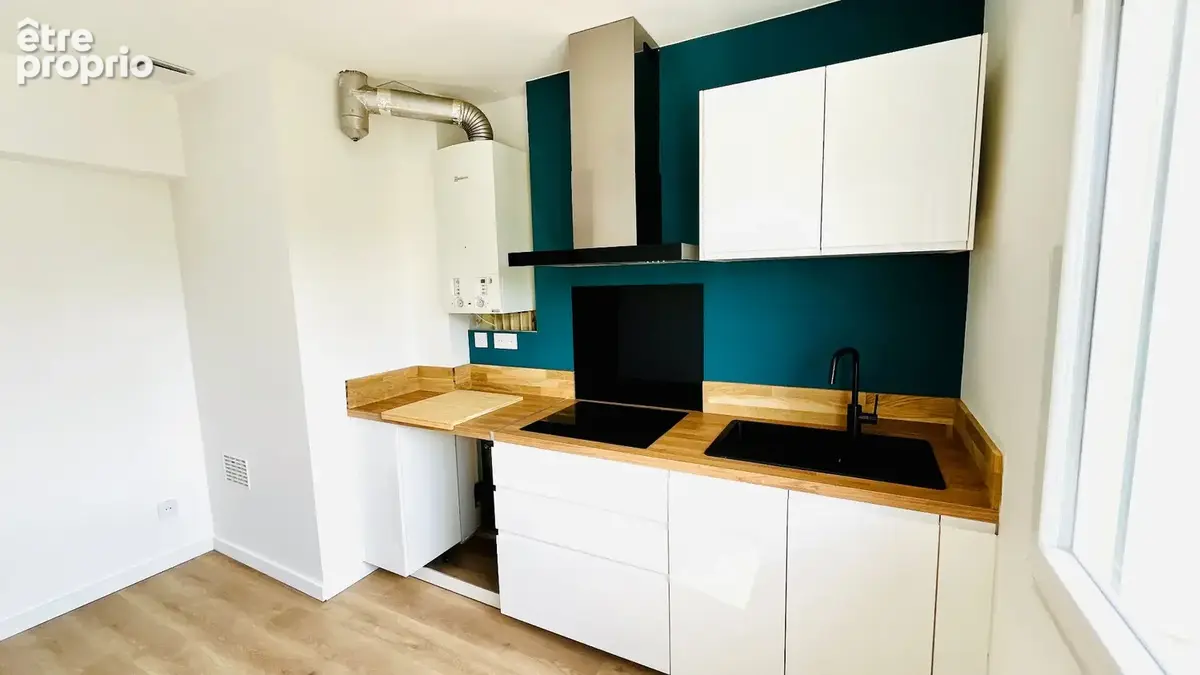 Appartement T4 rénové - Entre maison et appartement - Premier étage avec balcon & grand terrain privatif - photo 6
