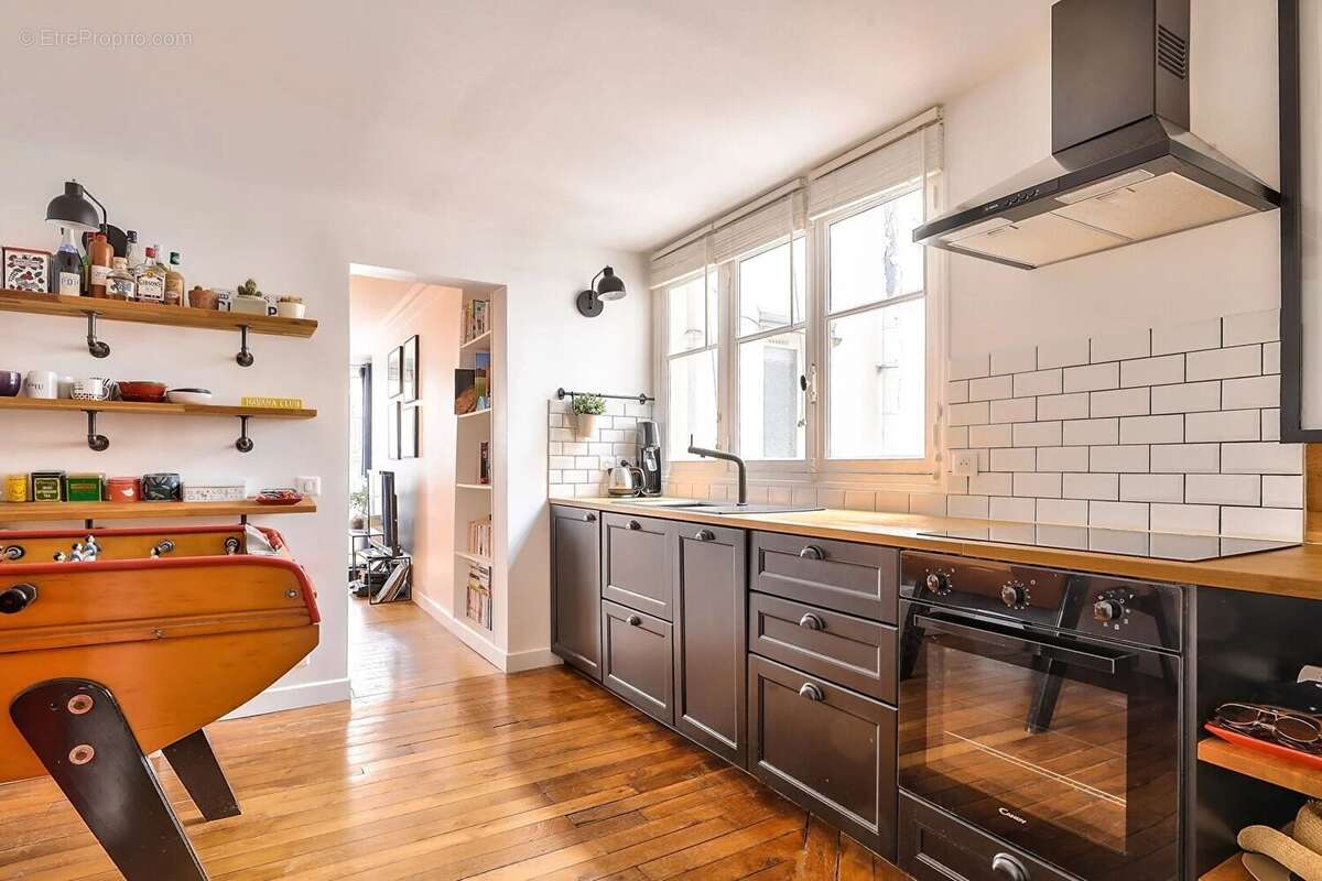 Appartement à PARIS-17E