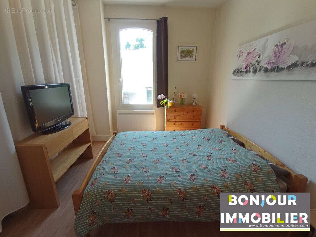 Appartement 70 m² à Saint-Laurent-Du-Pont  - photo 5