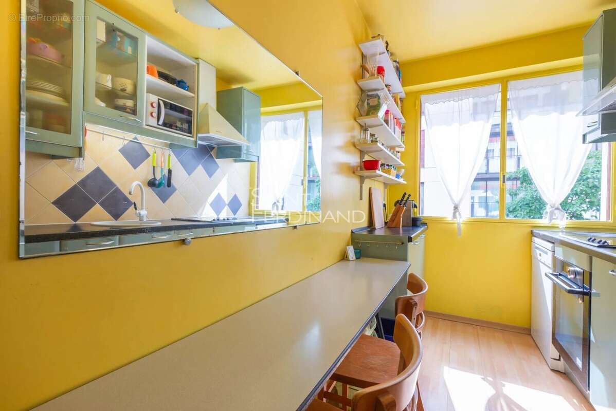 Appartement à PARIS-15E