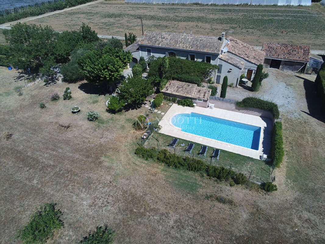Cavaillon mas en campagne sur 9300 m² de terrain. - photo 17