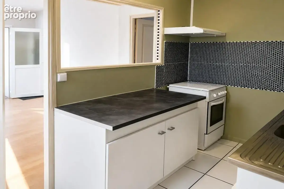 Immeuble de 14 pièces de 350 m² à Beaulieu-sur-Loire - photo 9