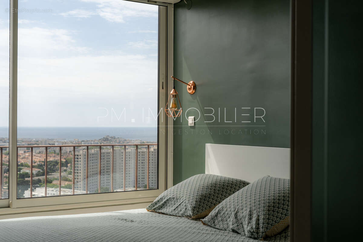 Appartement à MARSEILLE-9E