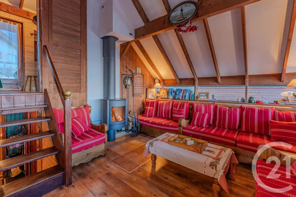 Maison à THOLLON-LES-MEMISES