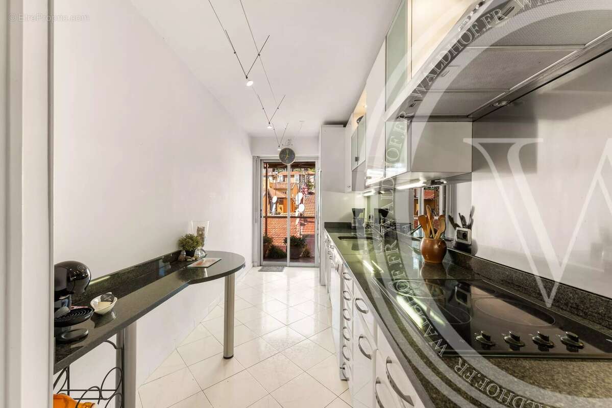 Appartement à ROQUEBRUNE-CAP-MARTIN