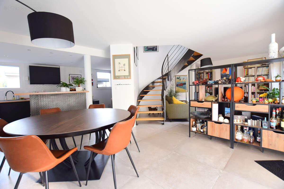 Maison à BRISSAC-QUINCE