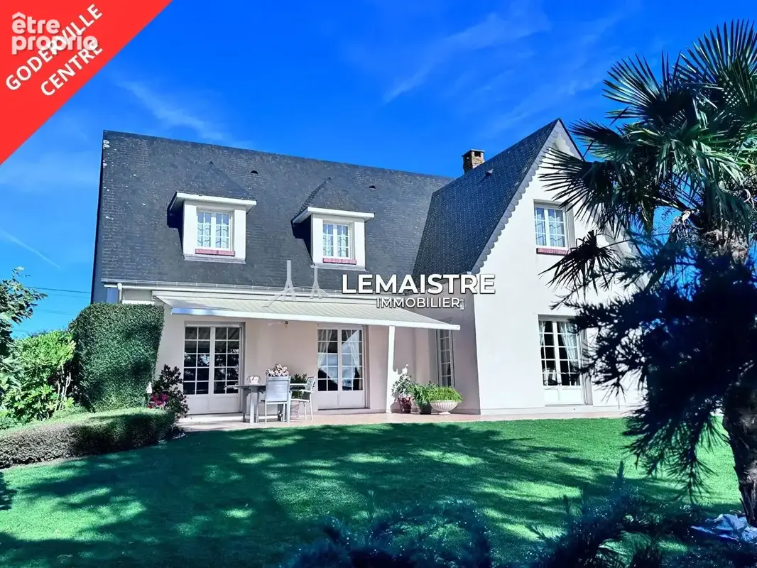 Maison à vendre - Goderville centre - 141 m² - 4 chambres - Vie de Plain-pied - Jardin - Sous-sol - photo 1