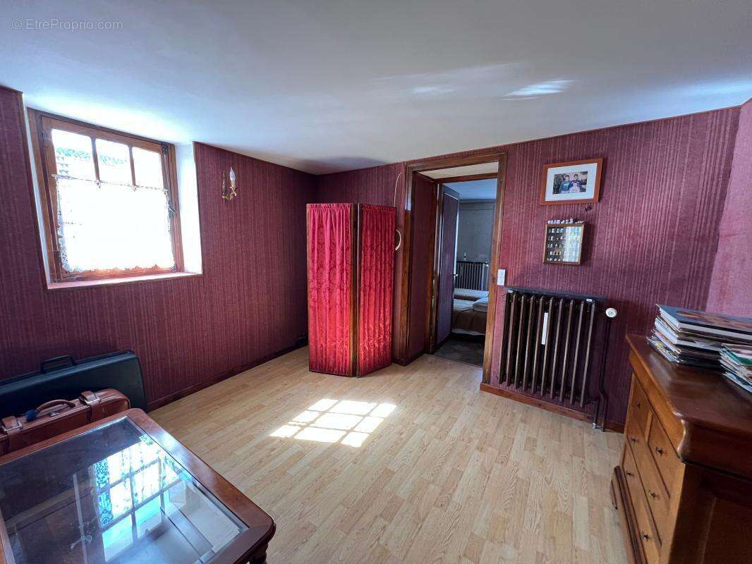 Maison à FERRIERES-EN-BRIE