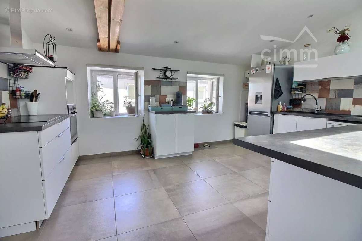 Appartement à SAINT-PIERRE-DE-BOEUF