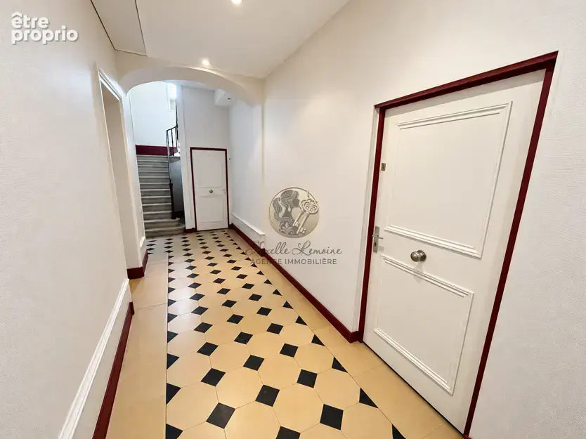 Appartement de charme de 66 m2 en duplex dans une propriété bourgeoise   Vue sur les Monts d’Or - photo 18