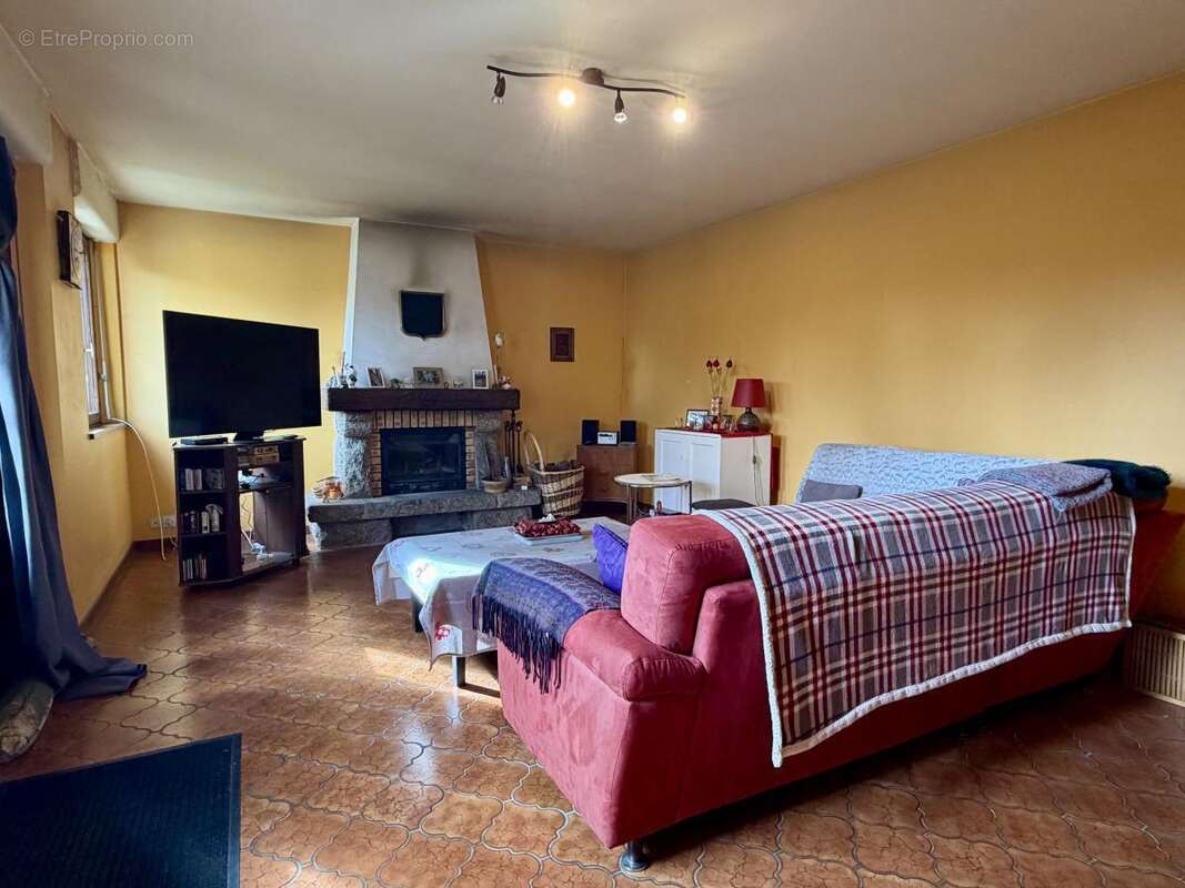 Maison à PLEYBER-CHRIST