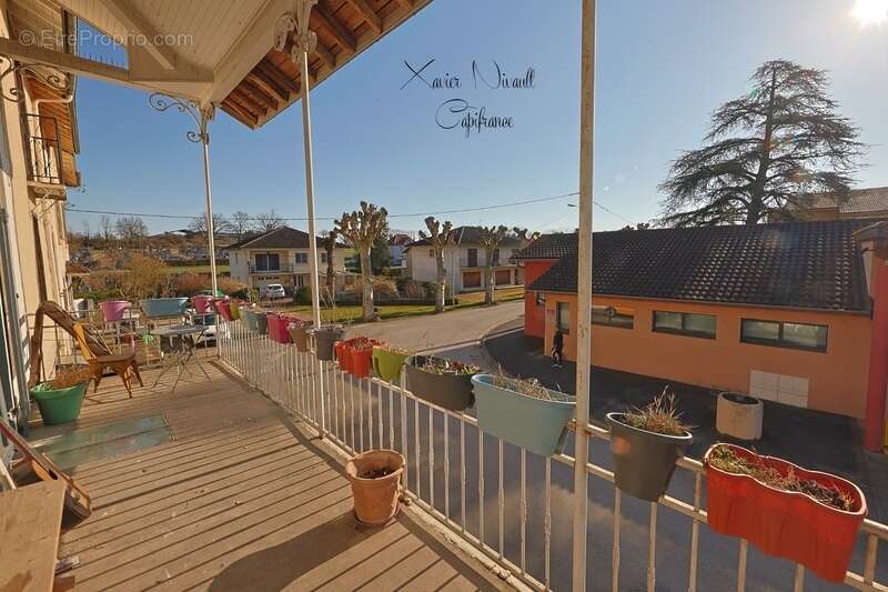 Maison à MONTREVEL-EN-BRESSE