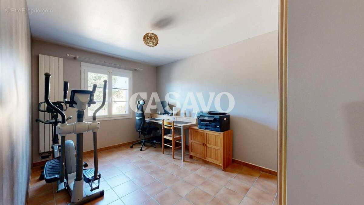 Maison à POURRIERES