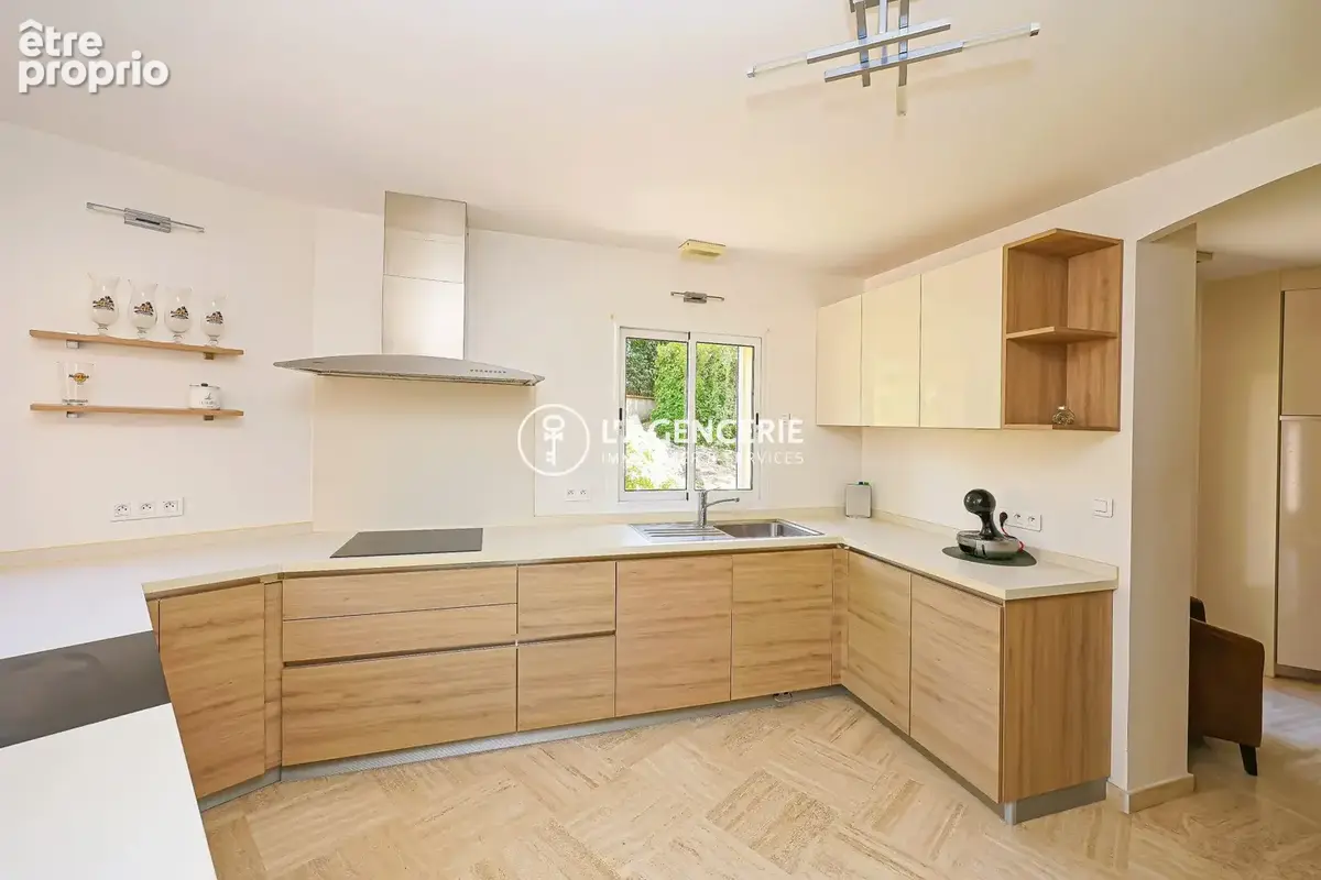 Maison 6 pièces 207 m² à vendre à Puygouzon (81990) - photo 7