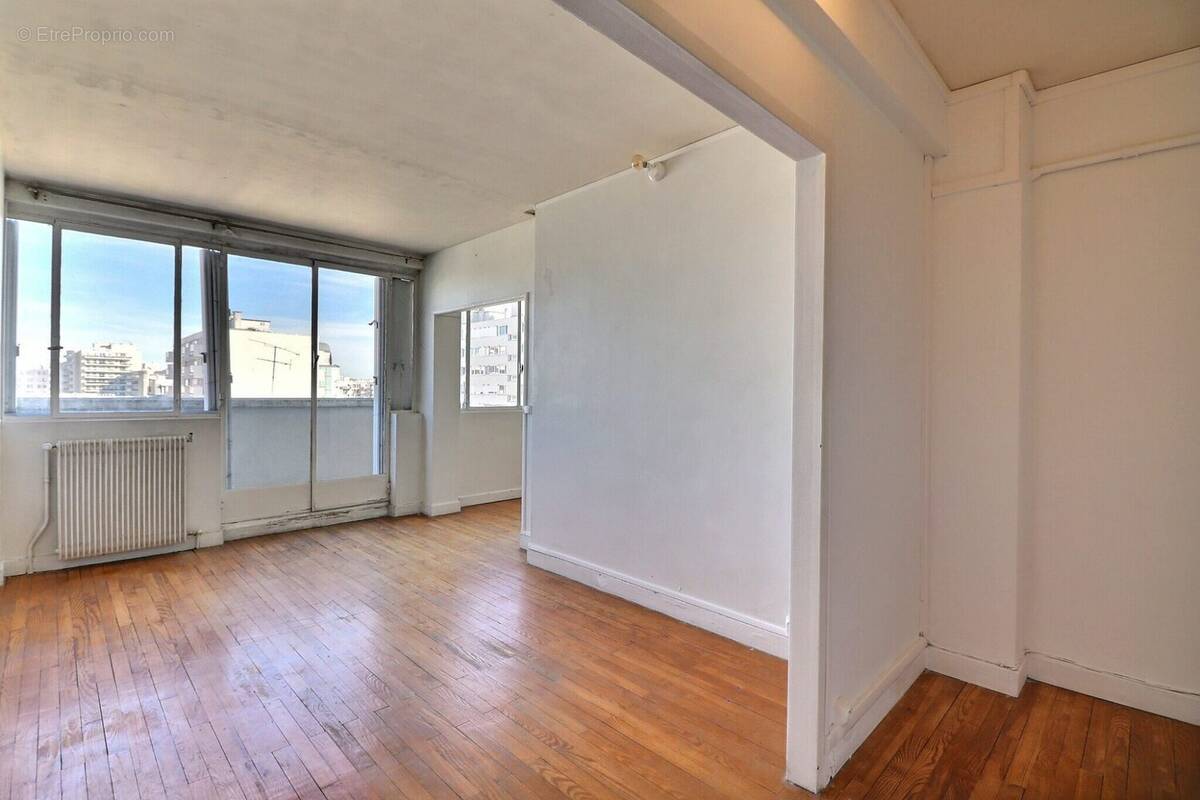Appartement à MONTROUGE