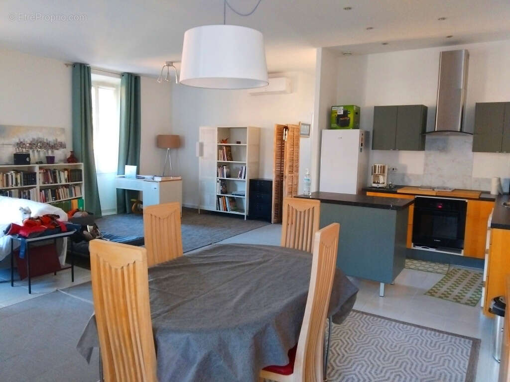 Appartement à HYERES