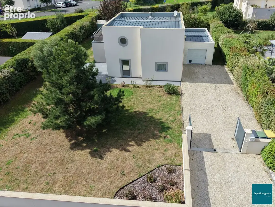 Maison 6 pièces 142 m² à vendre à Benouville (14970) - photo 2
