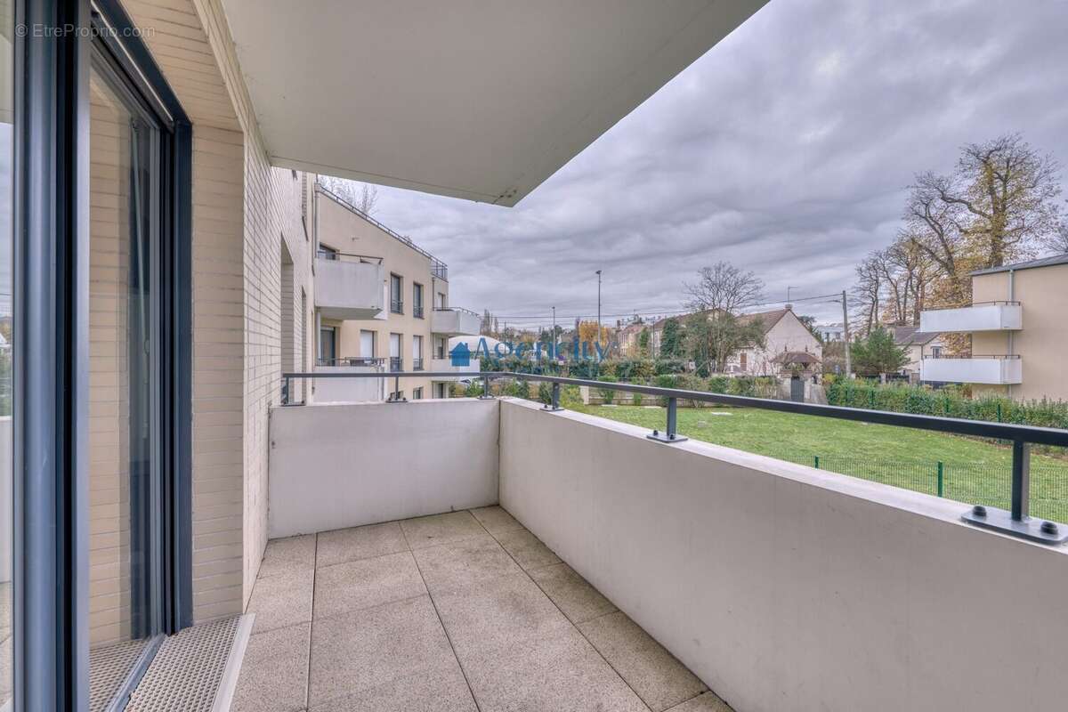 Appartement à LIVRY-GARGAN